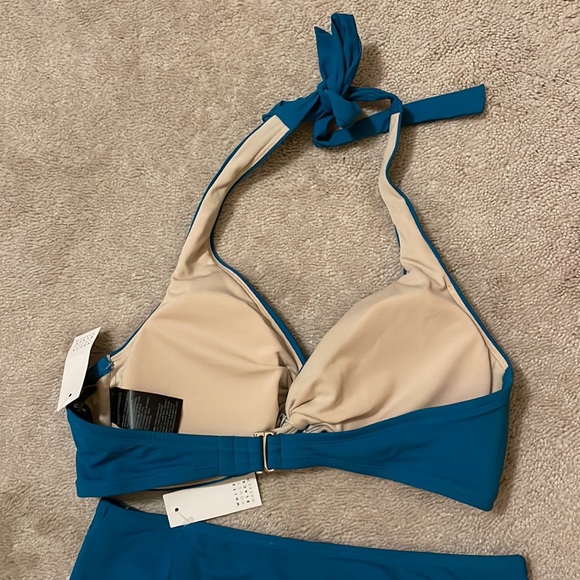 Nwt whbm jade bikini - top is medium and bottom is small. Ver flattering! - Picture 5 of 6